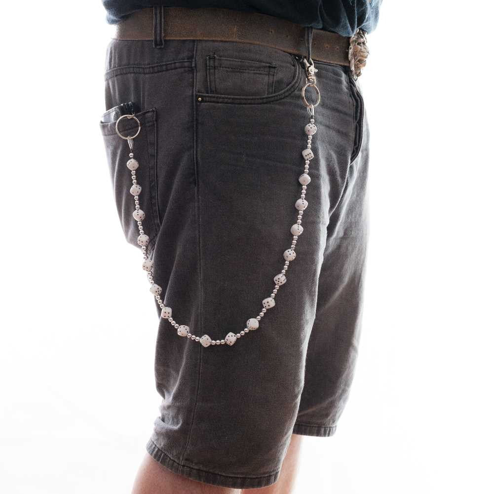 Silberfarbende Würfelkette Weiß Medium mit weißen Würfeln im 3D-Design