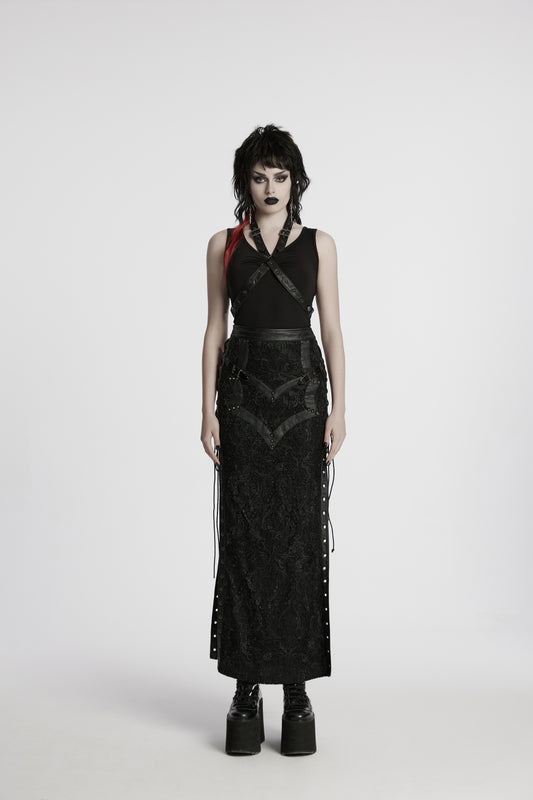 Schwarzer, langer Schlitzrock LACED NIGHT MAXI SKIRT aus gotischer Spitze mit Stickereien, sowie Kunstlederdetails von Punk Rave