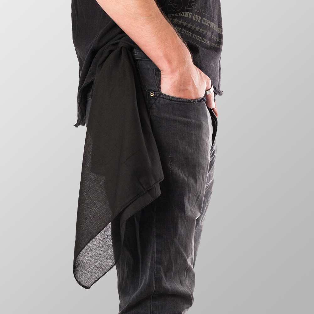 Komplett schwarzes Bandana Kopftuch