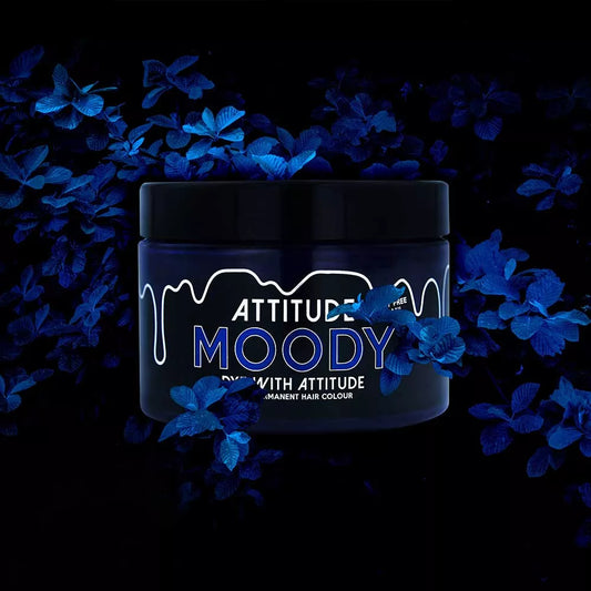 Farbbeispiel MOODY DARK BLUE Haartönung Attitude
