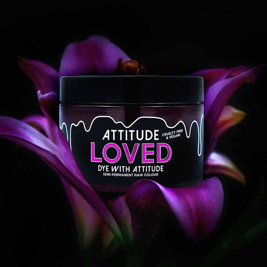 Farbbeispiel LOVED DARK PINK Haartönung Attitude