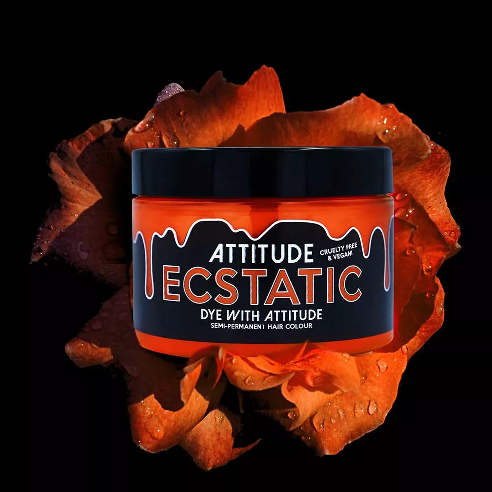 Farbbeispiel ECSTATIC ORANGE Haartönung Attitude