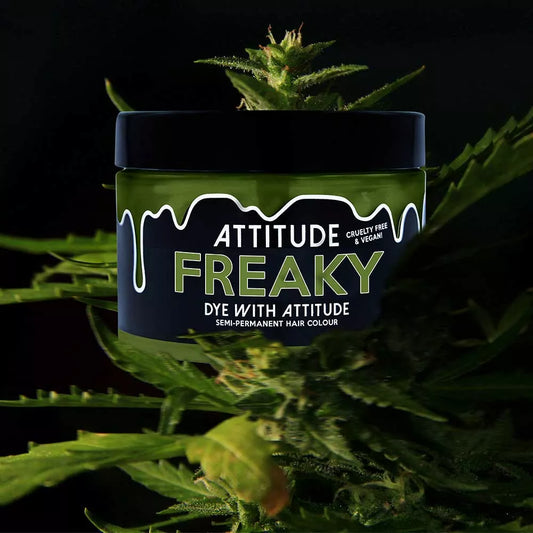 Farbbeispiel FREAKY OLIVE GREEN Haartönung Attitude