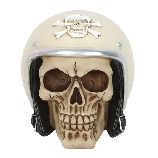 Gotischer Totenkopf mit Helm