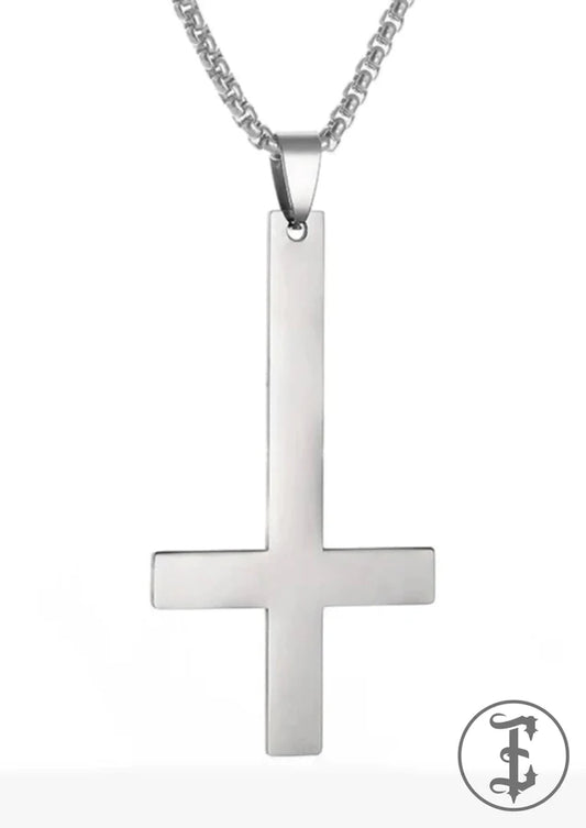 Silberfarbende Inverted Cross Kette mit umgedrehtem Kreuz-Anhänger von Easure
