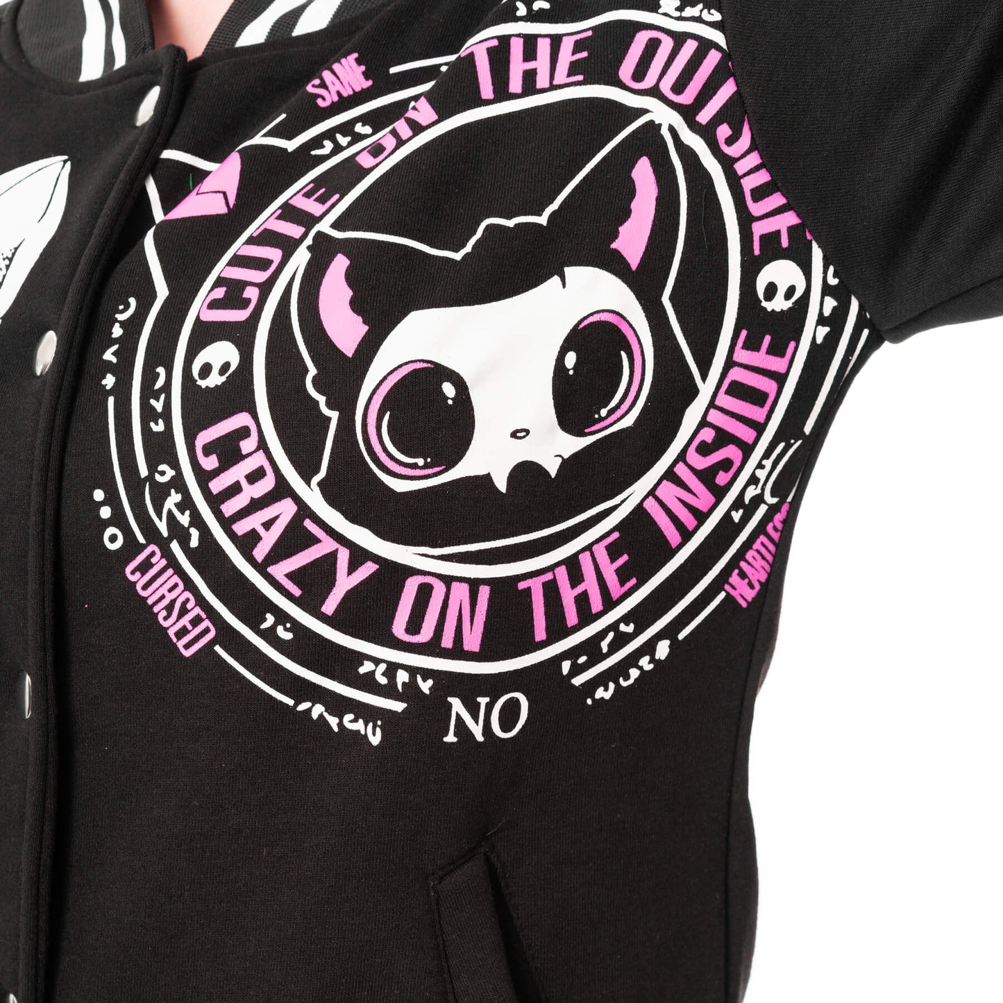 Schwarze Collegejacke CRAZY ON THE INSIDE VARSITY JACKET mit Katzenprint von Heartless