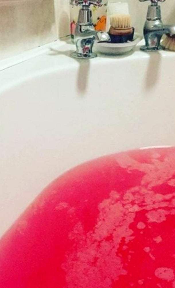 Gloom Magenta Badebombe HexBomb