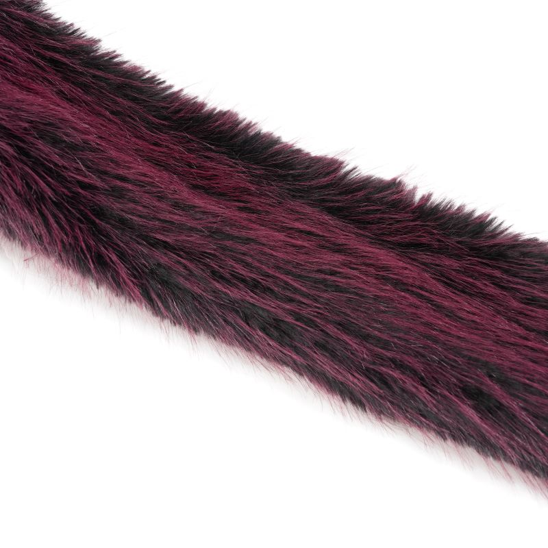 Nahaufnahme Kunstfellschal