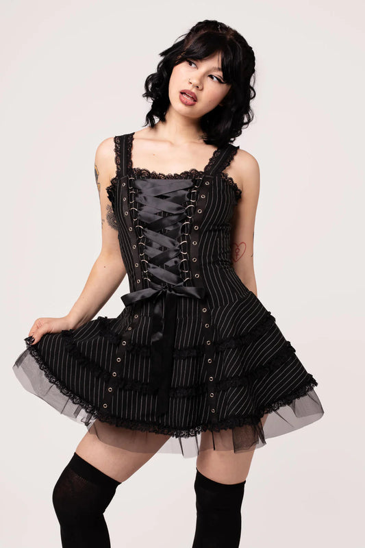 Schwarzes Mini-Kleid Harley Pinstripe Dress im Punk-Stil mit Zierschnürung von Hellbunny