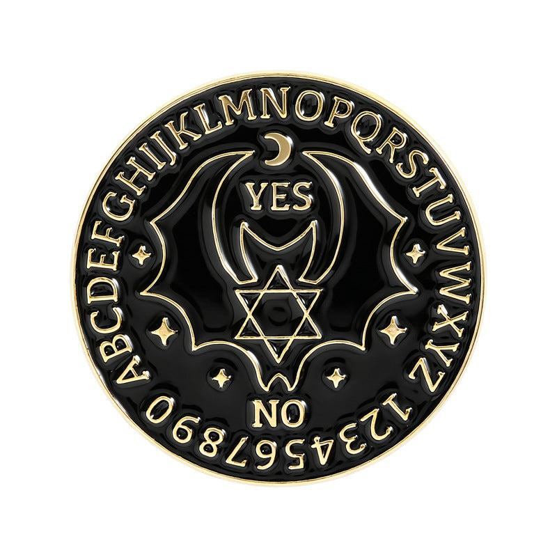 Kleiner Emaille-Anstecker OUIJA BAT ENAMEL PIN von Moon Attic