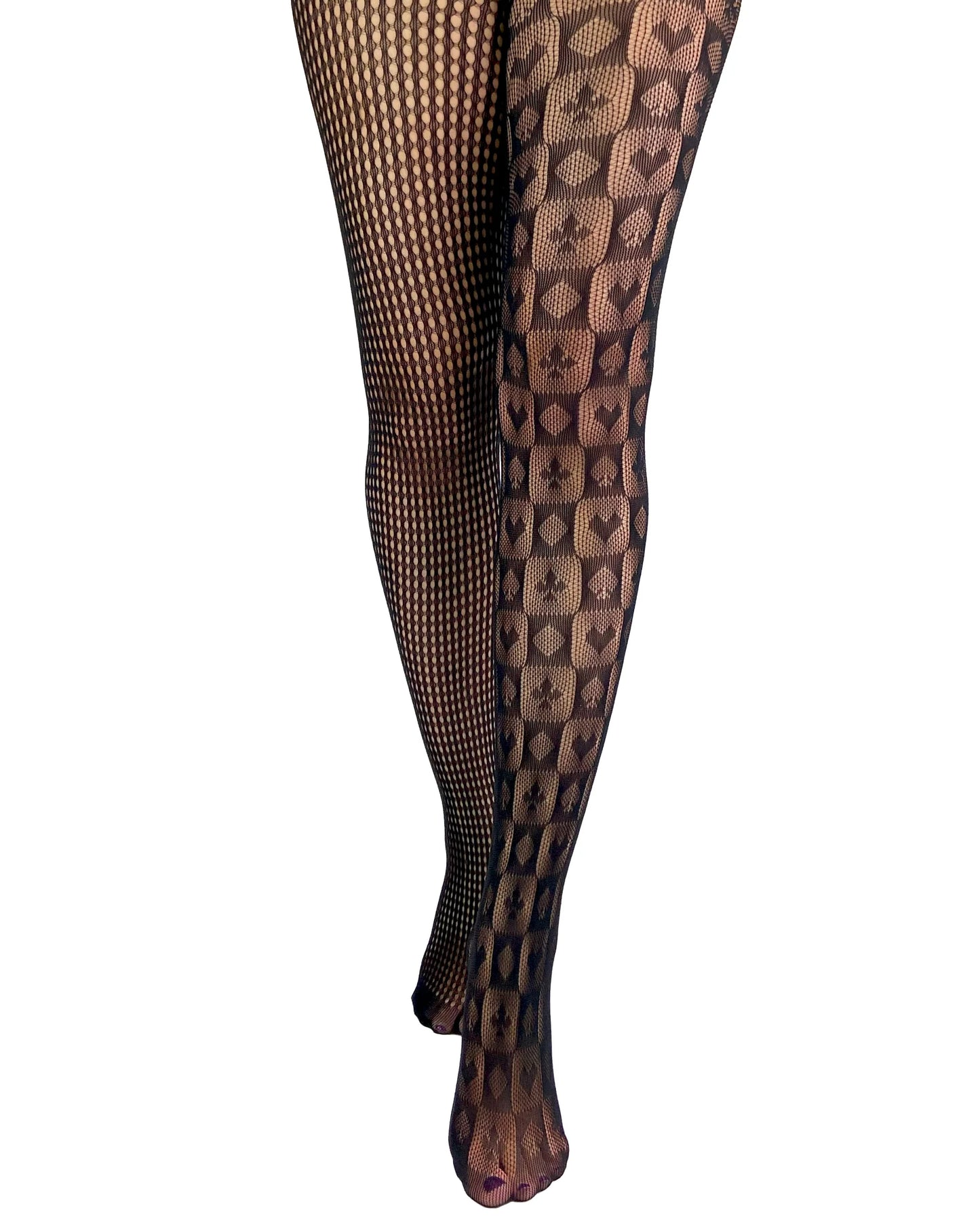 Schwarze Strumpfhose Spot N' Spades Net Tights aus Fischnetzstoff mit zwei unterschiedlich gemusterten Beinen von Pamela Mann