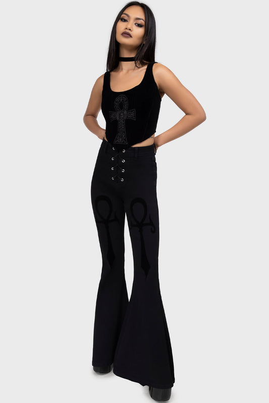 Schwarze Schlaghose UMBRAL LOCK FLARES mit Schnürverschluss und Ankh-Zeichen auf beiden Beinen von Killstar