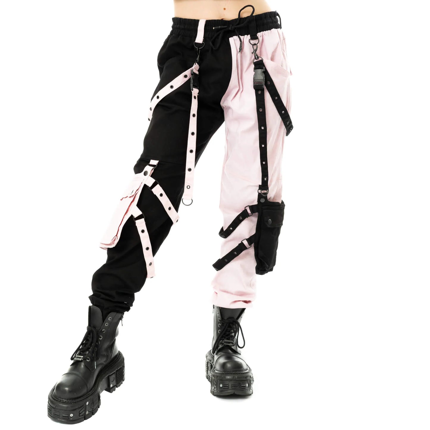Schwarze/Rosane Hose VOID AND VEIL PANTS mit Riemenapplikationen und Hosentaschen am unterem Bein von Chemical Black