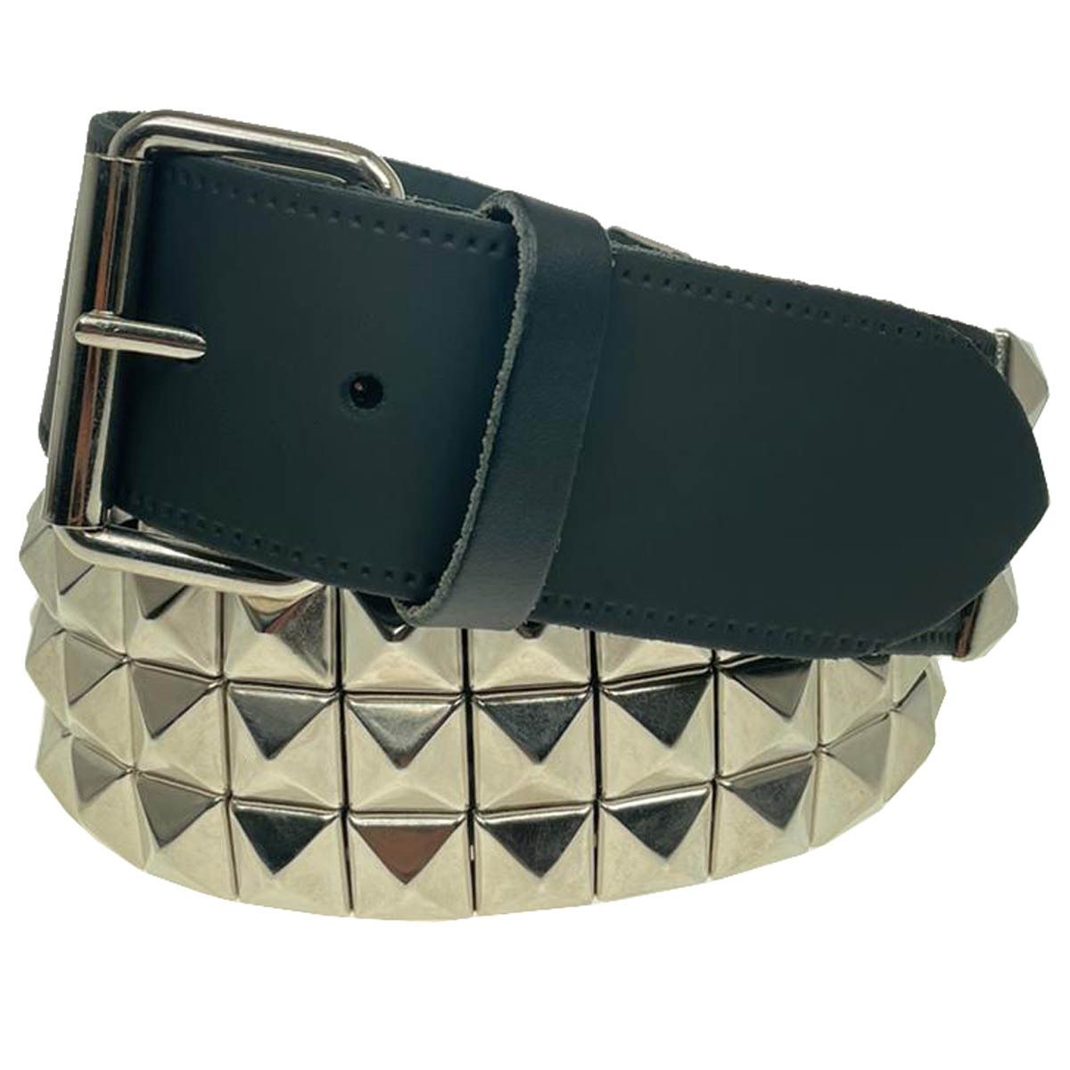 Schwarzer Nietengürtel 3-reihig Pyramiden Silver aus Kunstleder mit silberfarbenden Pyramidennieten von Bullet69
