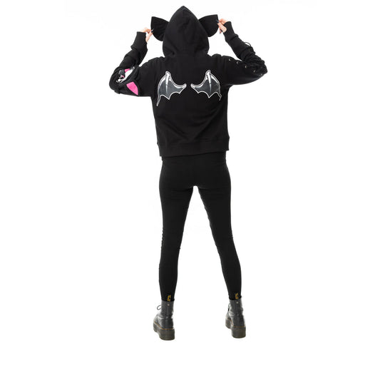 Schwarze Sweatshirtjacke DEATH POTION HOOD mit Schnürung an einem und kleiner Tasche an dem anderen Ärmel von Cupcake Cult