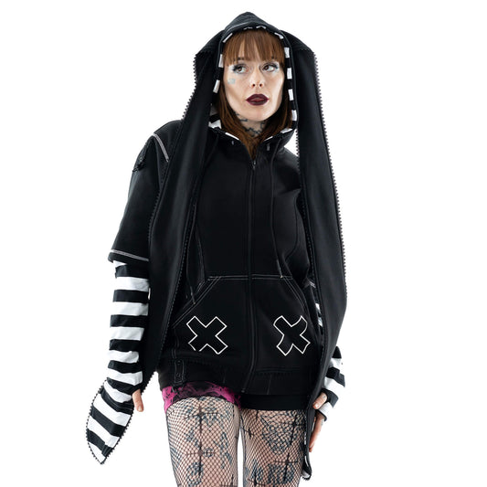 Schwarze Sweatshirtjacke HYPNO BUNNY HOOD mit schwarz weiß gestreiften Ärmeln, langen Hasenohren an der Kapuze und zwei X-Prints vorne auf der Bauchtasche von Cupcake Cult