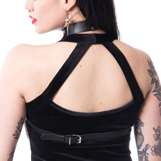 Rückseite Schwarzes Mase Harness mit O-Ringen und Ketten von Poizen Industries