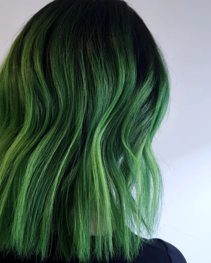 Inspirationsfoto PINE GREEN Haartönung Crazy Color