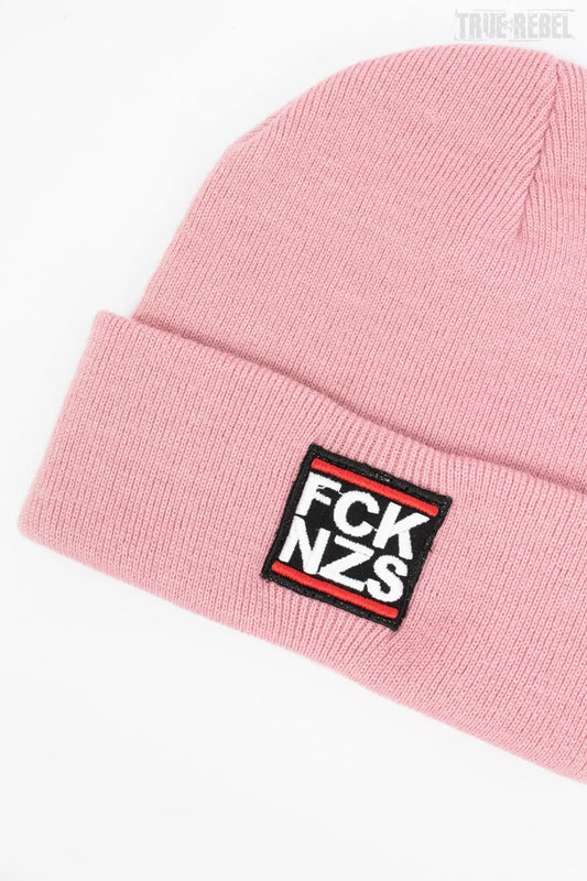 Rosafarbendes Beanie FCK NZS Dusty Pink mit FCK NZS Schriftzug von True Rebel