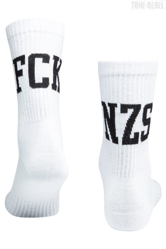 Weiße Socks FCK NZS White mit FCK NZS Schriftzug von True Rebel
