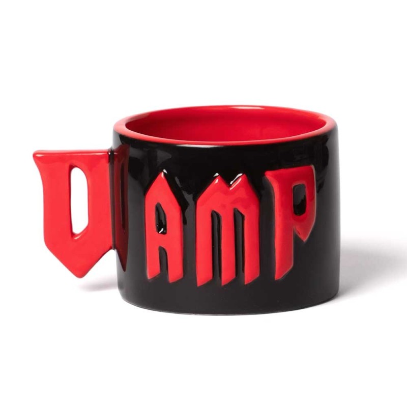 Handbemalter schwarzer Becher Vamp Statement Mug mit roten, glasierten Buchstaben von Alchemy