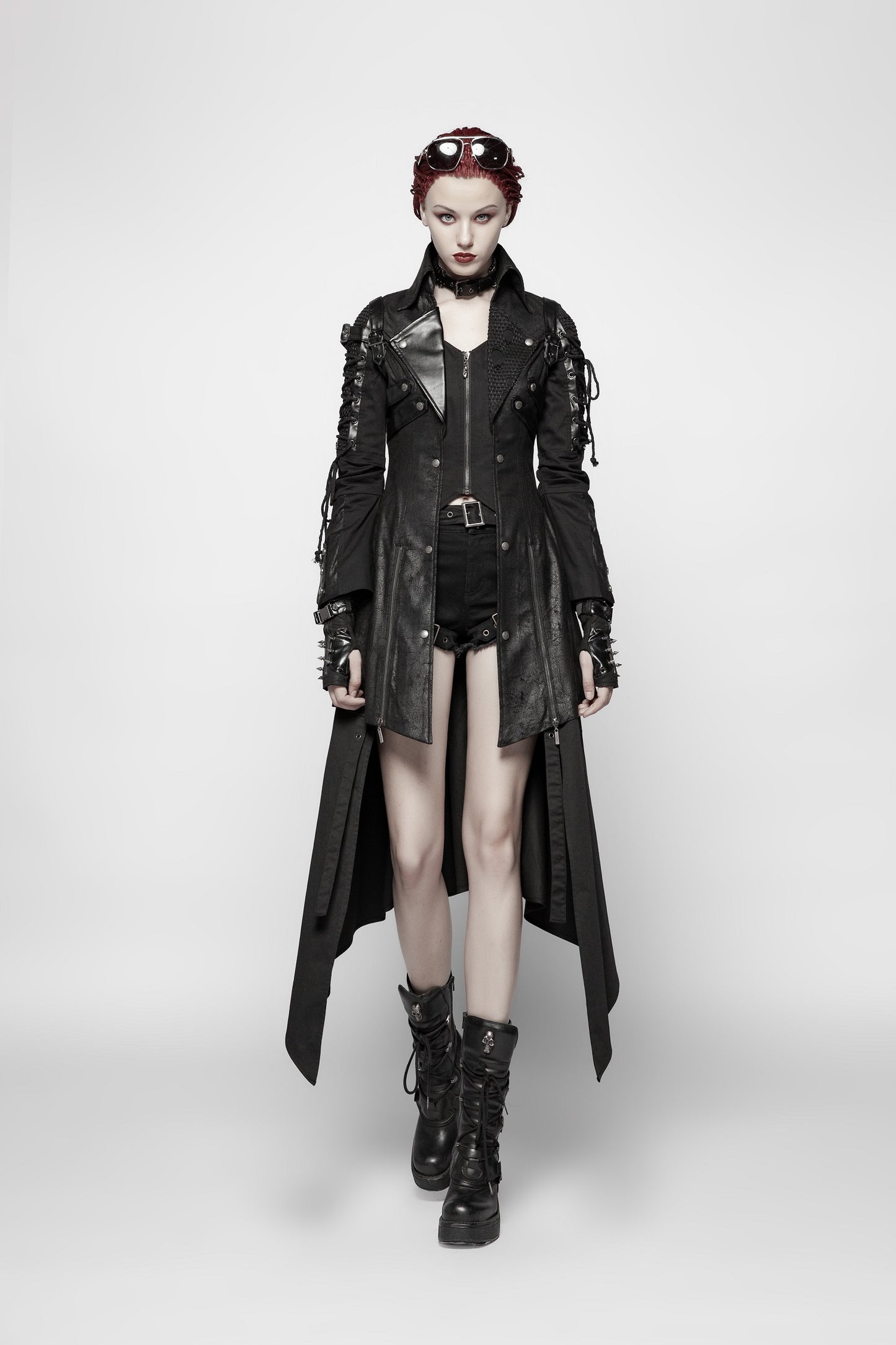 Schwarzer, kurzer Mantel POISONBLACK JACKET BLACK aus Kunstleder von Punk Rave