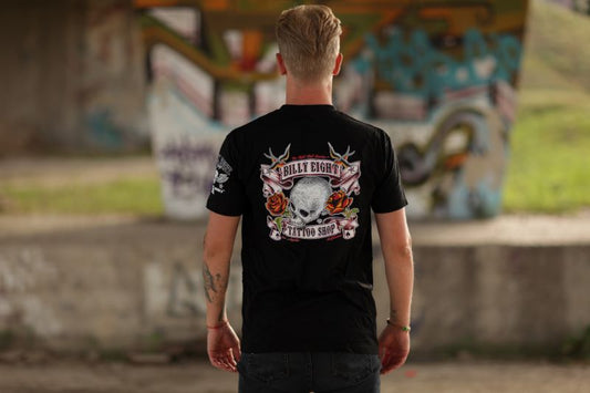 Rückseite schwarzes T-Shirt Inky Fool Rockabilly Shirt in buntem Design mit Totenkopfprint