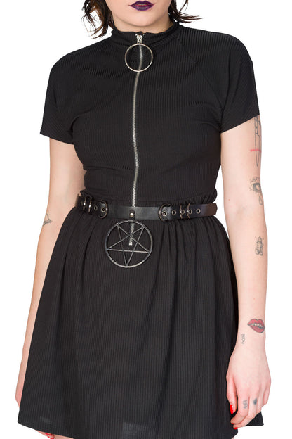 Schwarzer Taillengürtel ENYO Belt mit großem Pentagramm-Anhänger von Banned