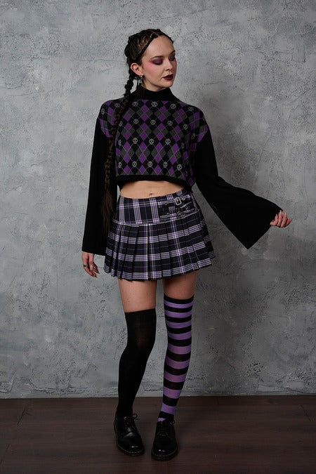 Schwarzer Strickpullover Skull Argyle Crop Jumper Purple mit symmetrischem Totenkopfprint von Banned
