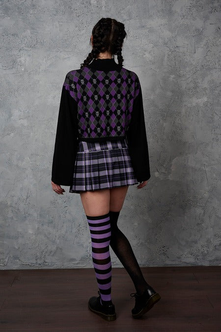 Schwarzer Strickpullover Skull Argyle Crop Jumper Purple mit symmetrischem Totenkopfprint von Banned