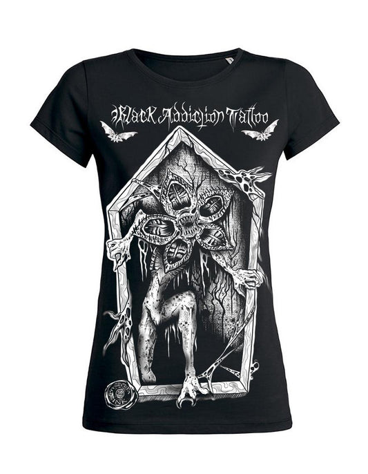 Schwarzes, tailliertes Demon Gorgon Shirt Ladies mit weißem Demogorgon-Print von Hysteria Ink