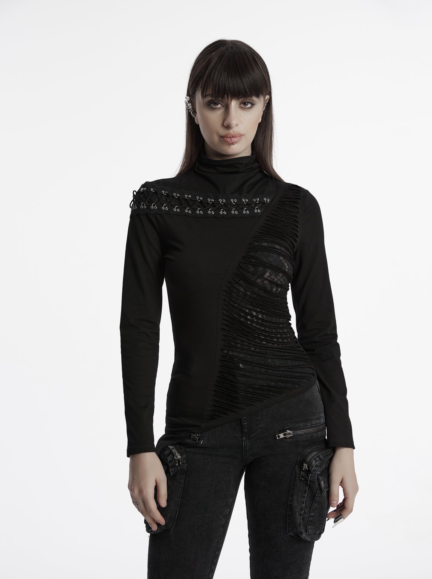 Schwarzes Gothic-Langarmshirt MURDERDOLL TOP mit Stehkragen und asymmetrischem Design von Punk Rave