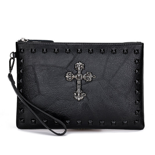 Kleiner Kunstlederbeutel CROSS POUCH mit großem Kreuz und kleinen Nieten von Moon Attic