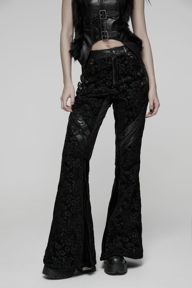 Romantische Gothic-Hose Rose Requiem Trousers aus schwarzem Samtjacquard mit Rosenmuster und Kunstlederdetails von Punk Rave