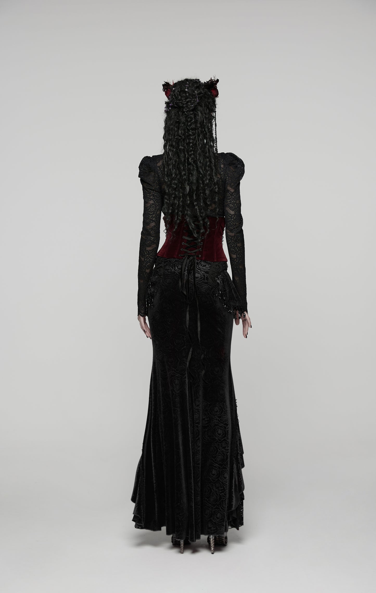 Taillengürtel im Korsettstil ROSE ROUGE WAIST CORSET aus rotem Samtstoff von Punk Rave