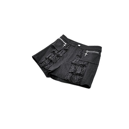 Schwarze Hotpants Daggered Vines Shorts Dark mit Überrock und Spitzendetails von Dark In Love