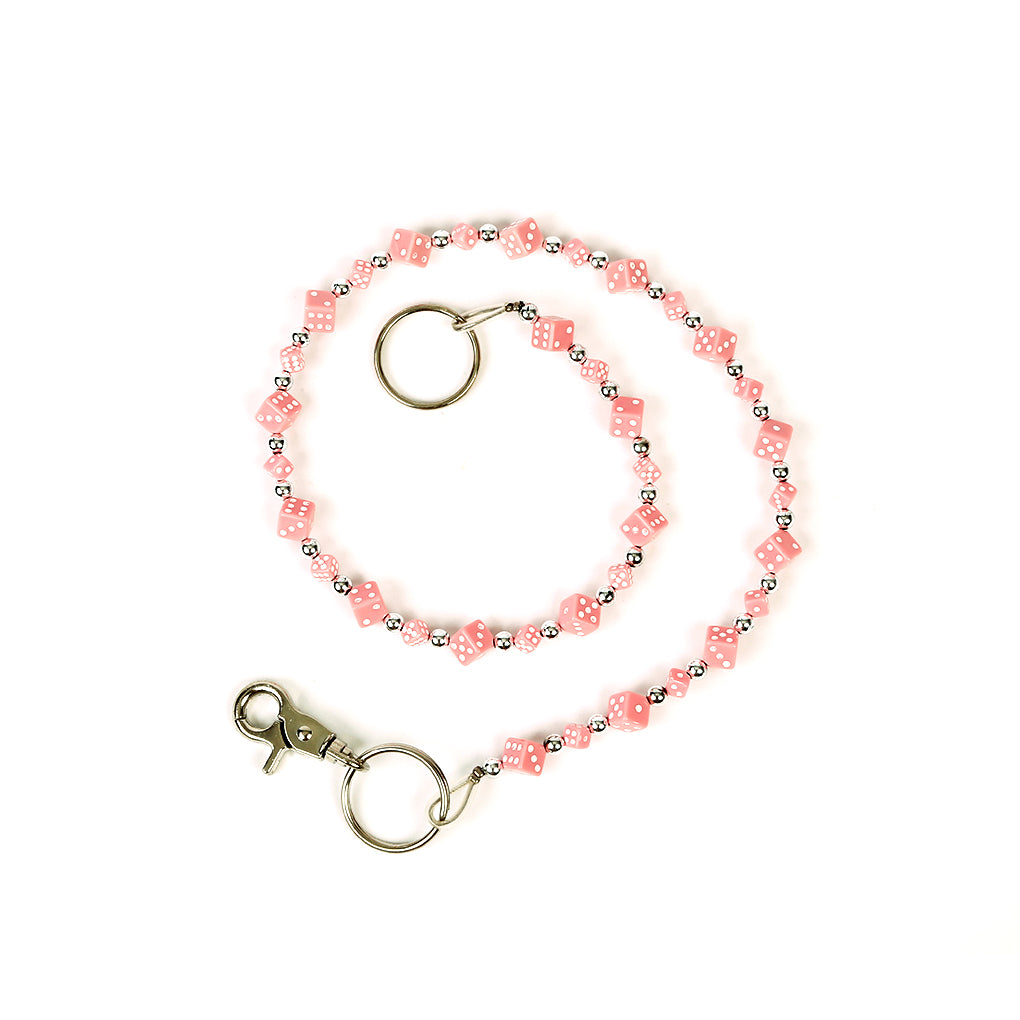 Silberfarbende Rockabilly Würfelkette Pink Klein mit rosafarbenden Würfeln im 3D-Design