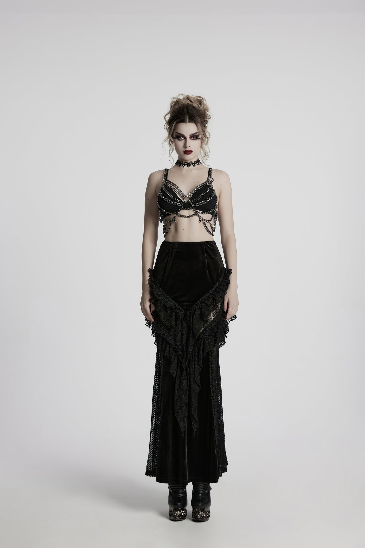 Schwarzer, langer Samtrock DAHLIA DARK MAXI SKIRT im Meerjungfrauen-Stil mit Rüschendetails und transparenten Einsätzen von Punk Rave