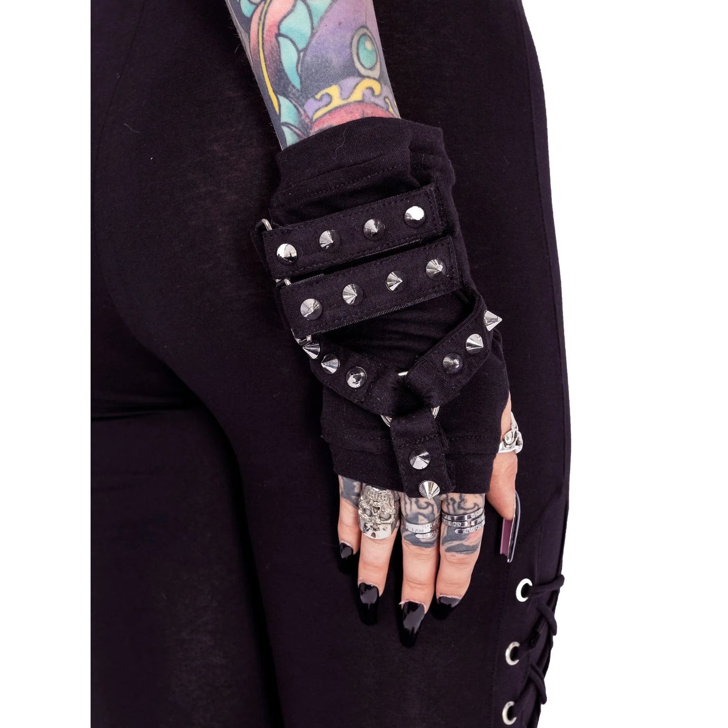 Schwarze Armstulpen ROWAN GLOVES mit Nieten von Poizen Industries