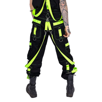 Rückseite schwarze Hose ETERNAL PANTS Green mit vielen, neongrünen Riemen von Poizen Industries