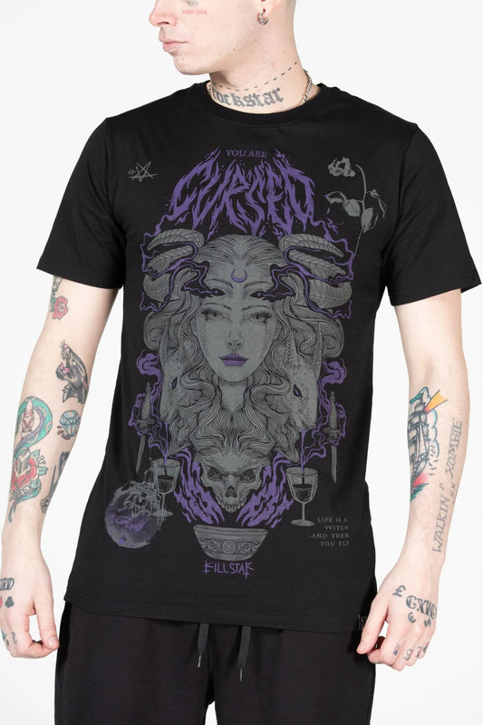 Schwarzes ALLERGRA T-SHIRT mit Frauenprint und vielen Details im lilafarbenden Design von Killstar