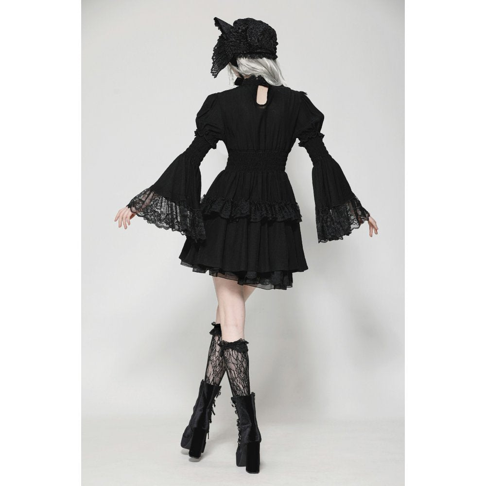 Schwarzes kurzes Kleid Gothic Lace Doll Dress mit Spitzeneinsätzen von Dark In Love