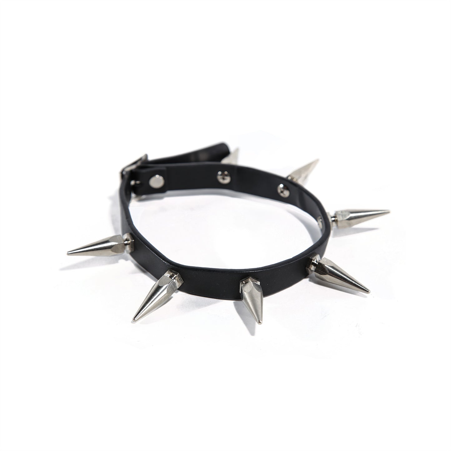 Schwarzes Halsband Vegan Choker Hexagonal XXL Spikes mit silberfarbenden, langen Spitznieten