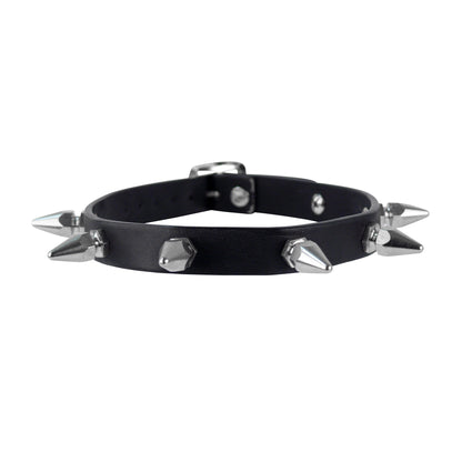 Schwarzes Halsband Vegan Choker Hexagonal Spikes mit silberfarbenden, kurzen Spitznieten