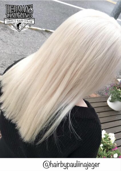 Farbbeispiel VERONICA WHITE TONER Haartönung Herman's Amazing