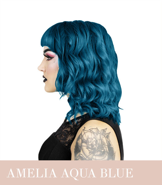 Farbbeispiel AMELIA AQUA BLUE Haartönung Herman's Amazing
