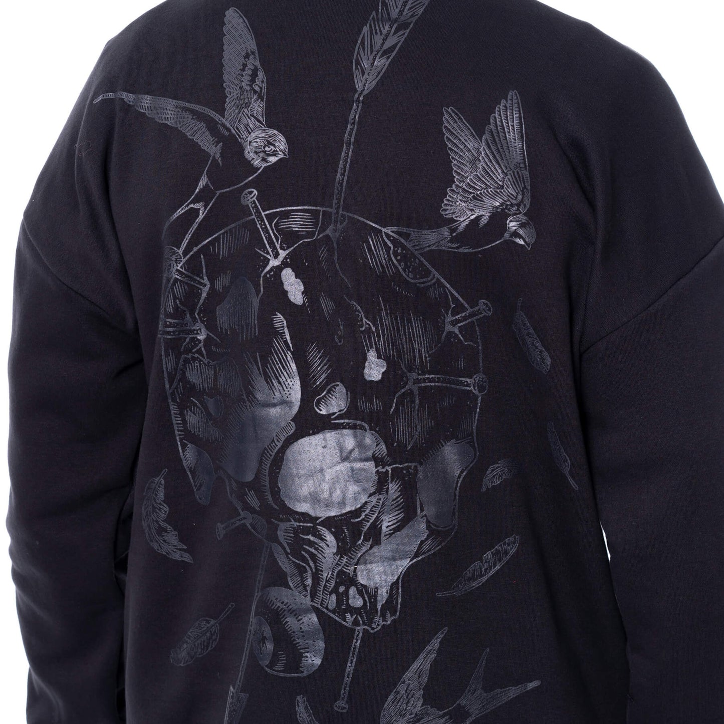 Schwarze Jacke ASH VALE HOOD mit mehreren Kettendetails von Chemical Black