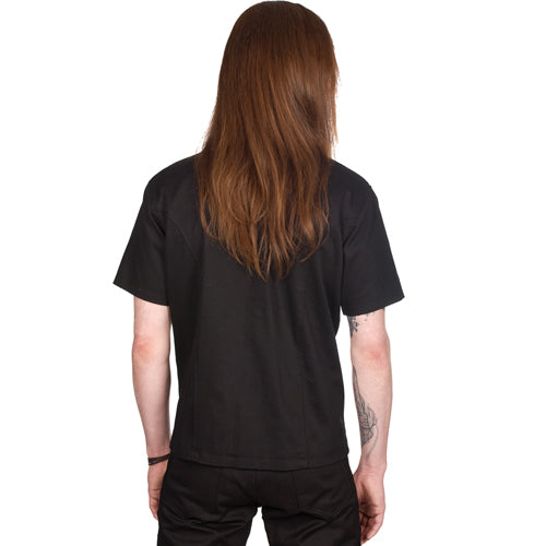 Schlichte Rückseite des schwarzen, kurzärmligen Chain Shirt Denim mit Reißverschluss sowie jeweils 5 Zierketten auf beiden Seiten von Black Pistol