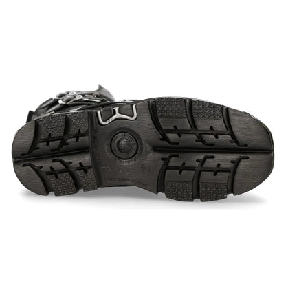 Schwarzer Stiefel aus Leder BOOTS REAKTOR BASIC mit vielen silberfarbenen Stahlelementen und Schnallen von NEW ROCK