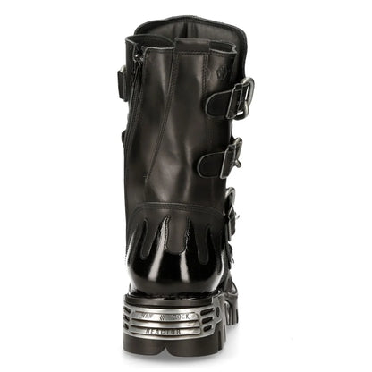 Schwarzer Stiefel aus Leder BOOTS REAKTOR SKULL mit vielen silberfarbenen Stahlelementen und Flammen und Schädel Design von NEW ROCK
